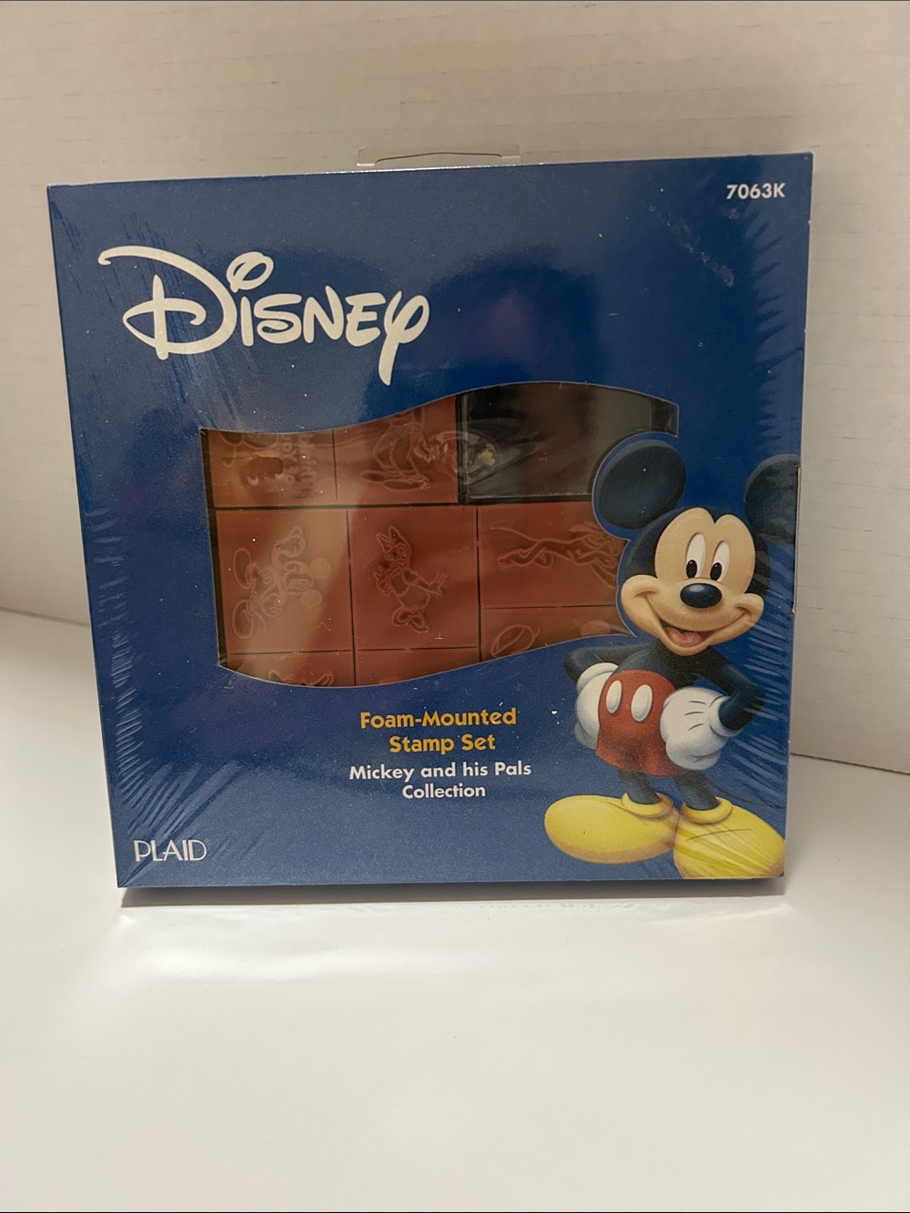 2005 Disney Mickey Foam-Mounted Stamp Set -NIB